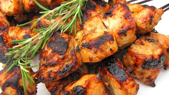 Aliments Desautels Foods Inc. is a Federally Inspected Canadian Meat Processing Facility located in Eastern Ontario. Call 1-888-825-4405 for more information.